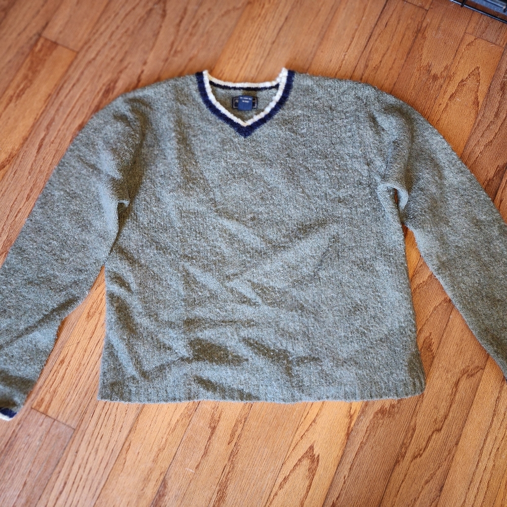 Abercrombie & Fitch Olive wool sweater medium